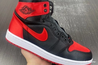 1 Resilient FD4810-061 95 Jordan Retro  High OG Bred Satin 1017